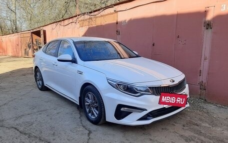 KIA K5 II, 2018 год, 1 750 000 рублей, 3 фотография