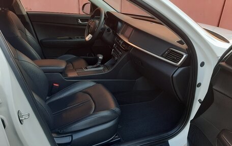 KIA K5 II, 2018 год, 1 750 000 рублей, 10 фотография