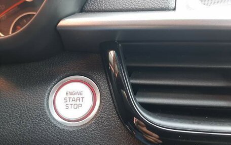 KIA K5 II, 2018 год, 1 750 000 рублей, 8 фотография