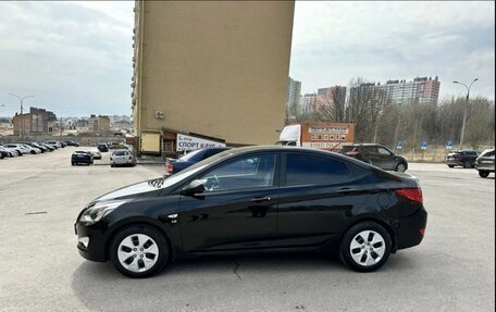 Hyundai Solaris II рестайлинг, 2015 год, 750 000 рублей, 2 фотография