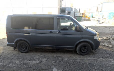 Volkswagen Transporter T5 рестайлинг, 2006 год, 1 000 000 рублей, 3 фотография