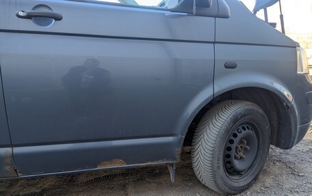 Volkswagen Transporter T5 рестайлинг, 2006 год, 1 000 000 рублей, 19 фотография