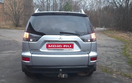 Mitsubishi Outlander III рестайлинг 3, 2010 год, 1 350 000 рублей, 5 фотография