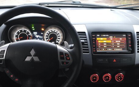 Mitsubishi Outlander III рестайлинг 3, 2010 год, 1 350 000 рублей, 11 фотография