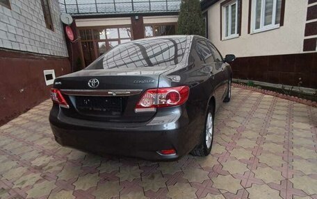 Toyota Corolla, 2011 год, 910 000 рублей, 3 фотография