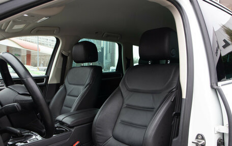 Volkswagen Touareg III, 2016 год, 3 138 000 рублей, 14 фотография