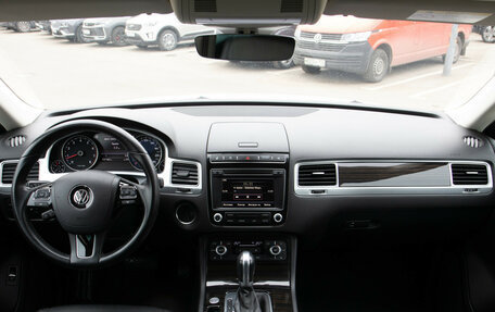 Volkswagen Touareg III, 2016 год, 3 138 000 рублей, 12 фотография