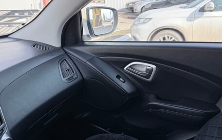 Hyundai ix35 I рестайлинг, 2015 год, 1 280 000 рублей, 14 фотография