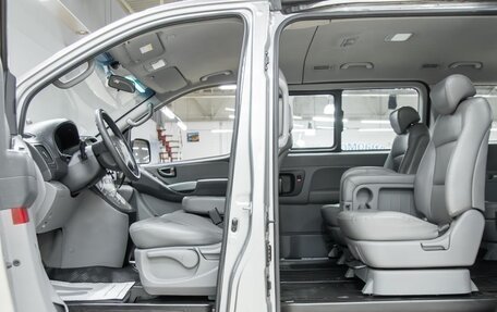 Hyundai Grand Starex Grand Starex I рестайлинг 2, 2012 год, 1 350 000 рублей, 15 фотография