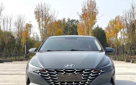 Hyundai Elantra, 2022 год, 1 790 000 рублей, 2 фотография