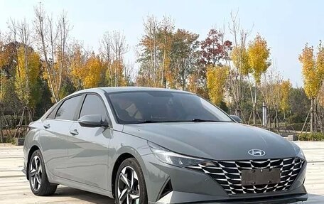 Hyundai Elantra, 2022 год, 1 790 000 рублей, 3 фотография
