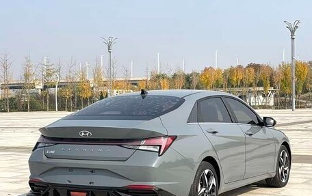 Hyundai Elantra, 2022 год, 1 790 000 рублей, 5 фотография