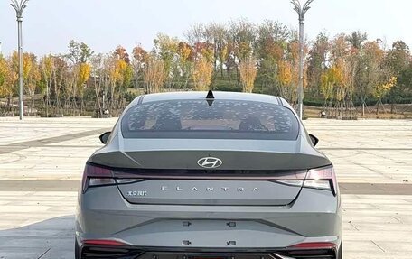 Hyundai Elantra, 2022 год, 1 790 000 рублей, 6 фотография