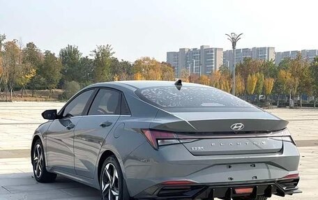 Hyundai Elantra, 2022 год, 1 790 000 рублей, 7 фотография