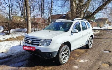 Renault Duster I рестайлинг, 2012 год, 685 000 рублей, 2 фотография