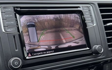 Volkswagen Multivan T6 рестайлинг, 2019 год, 4 900 000 рублей, 2 фотография