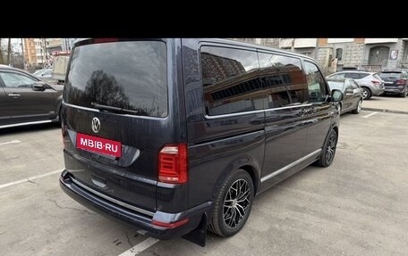 Volkswagen Multivan T6 рестайлинг, 2019 год, 4 900 000 рублей, 4 фотография