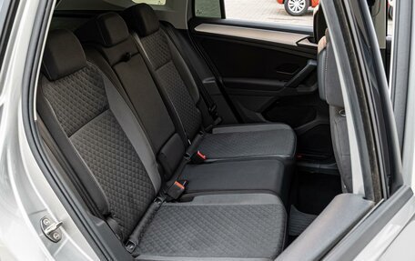 Volkswagen Tiguan II, 2020 год, 2 525 000 рублей, 7 фотография