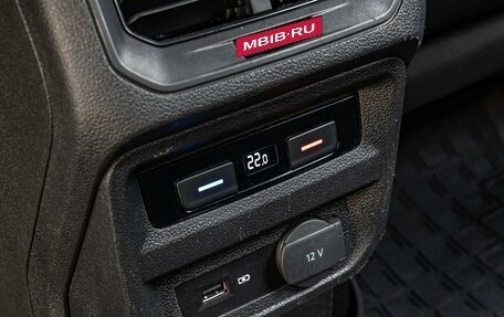 Volkswagen Tiguan II, 2020 год, 2 525 000 рублей, 20 фотография