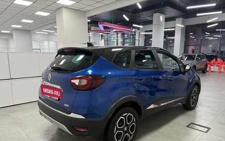 Renault Kaptur I рестайлинг, 2021 год, 1 999 000 рублей, 5 фотография