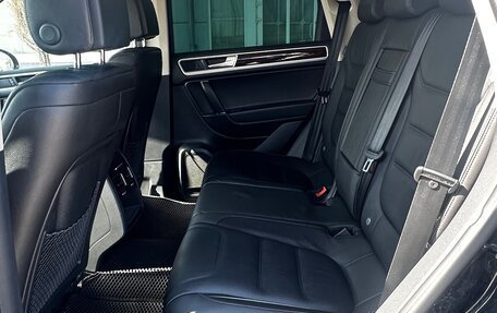 Volkswagen Touareg III, 2015 год, 3 090 000 рублей, 19 фотография