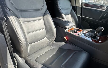 Volkswagen Touareg III, 2015 год, 3 090 000 рублей, 30 фотография