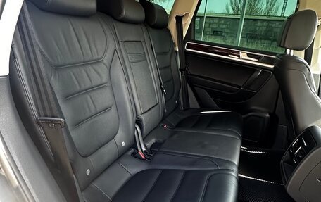 Volkswagen Touareg III, 2015 год, 3 090 000 рублей, 26 фотография