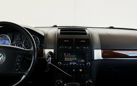 Volkswagen Touareg III, 2005 год, 850 000 рублей, 5 фотография