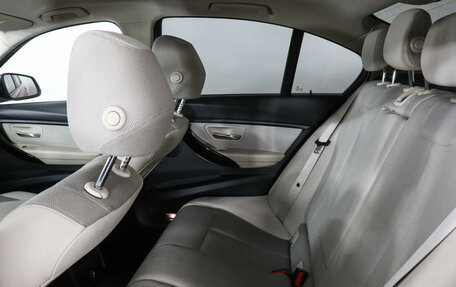 BMW 3 серия, 2017 год, 2 099 000 рублей, 14 фотография