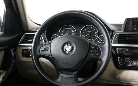 BMW 3 серия, 2017 год, 2 099 000 рублей, 15 фотография