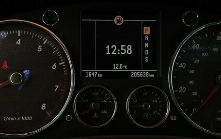 Volkswagen Touareg III, 2005 год, 850 000 рублей, 6 фотография