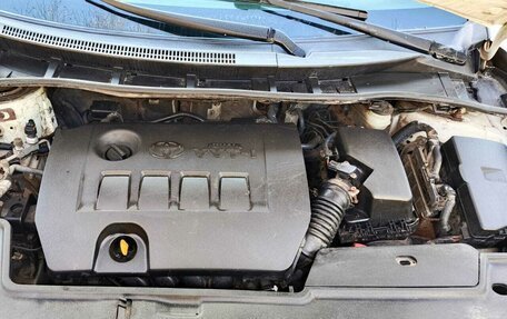 Toyota Corolla, 2011 год, 950 000 рублей, 8 фотография