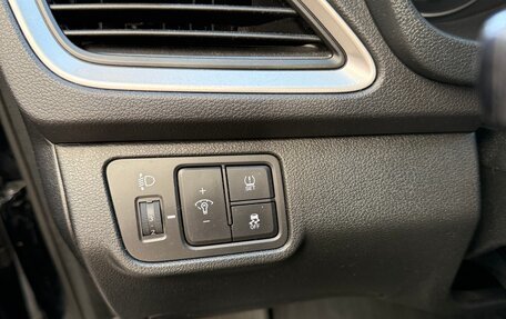 Hyundai Solaris II рестайлинг, 2017 год, 1 550 000 рублей, 10 фотография