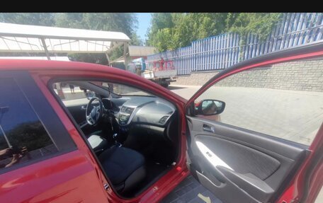 Hyundai Solaris II рестайлинг, 2013 год, 505 000 рублей, 4 фотография