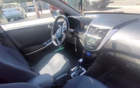 Hyundai Solaris II рестайлинг, 2013 год, 505 000 рублей, 16 фотография