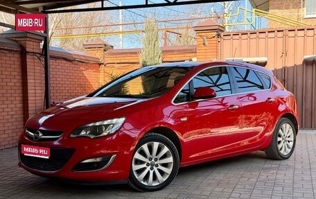 Opel Astra J, 2013 год, 935 000 рублей, 1 фотография