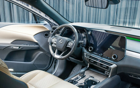 Lexus RX IV рестайлинг, 2022 год, 6 998 000 рублей, 12 фотография