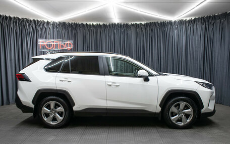 Toyota RAV4, 2019 год, 2 998 000 рублей, 4 фотография