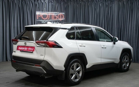 Toyota RAV4, 2019 год, 2 998 000 рублей, 5 фотография