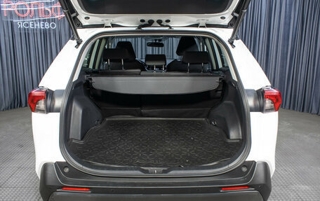 Toyota RAV4, 2019 год, 2 998 000 рублей, 10 фотография