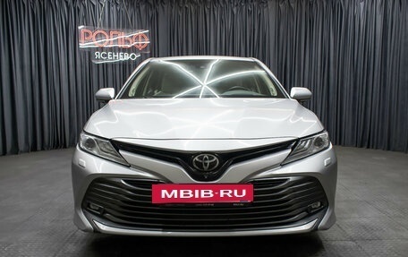 Toyota Camry, 2020 год, 2 949 000 рублей, 2 фотография