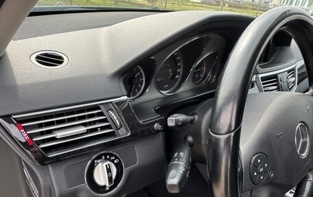 Mercedes-Benz E-Класс, 2009 год, 2 600 000 рублей, 10 фотография