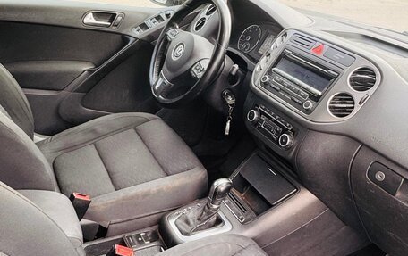 Volkswagen Tiguan I, 2010 год, 1 000 000 рублей, 6 фотография