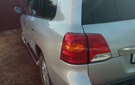 Toyota Land Cruiser 200, 2014 год, 4 200 000 рублей, 2 фотография