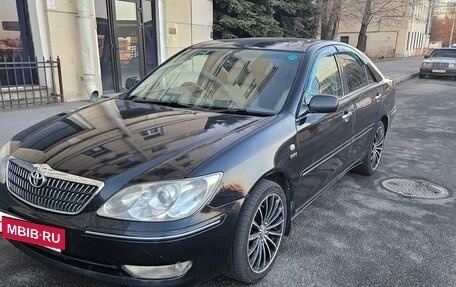 Toyota Camry V40, 2004 год, 750 000 рублей, 7 фотография