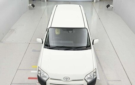 Toyota Probox I, 2018 год, 965 000 рублей, 6 фотография