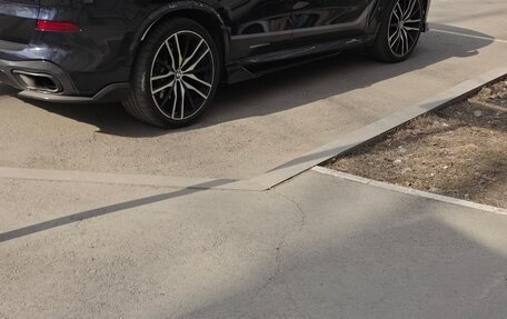 BMW X5, 2019 год, 5 950 000 рублей, 2 фотография