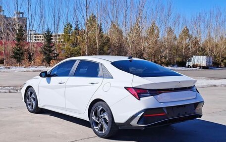 Hyundai Elantra, 2023 год, 1 580 000 рублей, 4 фотография