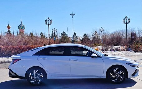 Hyundai Elantra, 2023 год, 1 580 000 рублей, 5 фотография