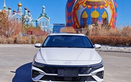 Hyundai Elantra, 2023 год, 1 580 000 рублей, 2 фотография